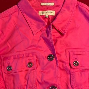 Jacket for women. Color pink. Good condition